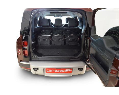 Travel bag set Land Rover Defender 130 (L663) 2020-present, Image 2