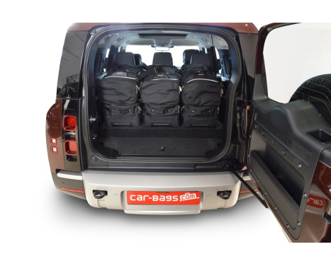 Travel bag set Land Rover Defender 130 (L663) 2020-present, Image 3