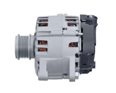 Dynamo / Generator 8EL 015 637-561 Hella