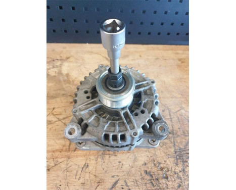 Dynamo nycklar för bland annat frihjul, bild 11