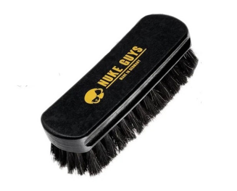 Brosse ergonomique en crin de cheval Nuke Guys, moyenne