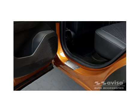 Seuils de portes Inox adaptables sur Renault Captur II 2020- 'Lignes' - 4 pièces, Image 3