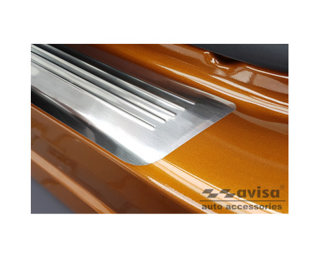 Seuils de portes Inox adaptables sur Renault Captur II 2020- 'Lignes' - 4 pièces, Image 4