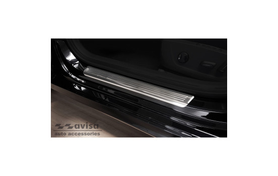 Seuils de porte en acier inoxydable adaptés à Skoda Octavia IV Kombi 2020- 'Lines' - 4 pièces