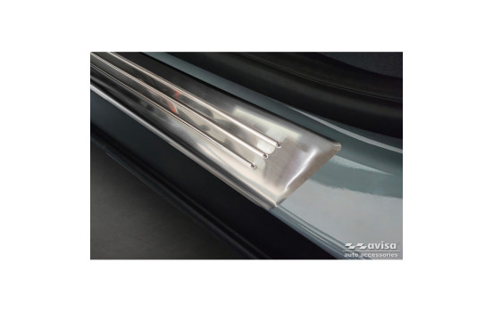 Seuils de porte en acier inoxydable sur mesure pour Ford Tourneo Courier II 2023 - 'Lines' - 4 pièces, Image 3