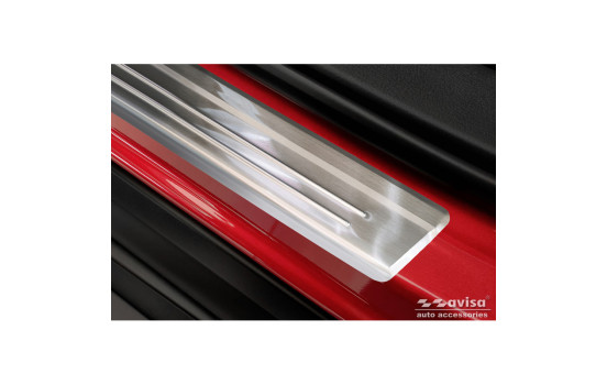 Seuils de porte en acier inoxydable sur mesure pour Mazda CX-30 2019 - - 'Lines' - 4 pièces, Image 3