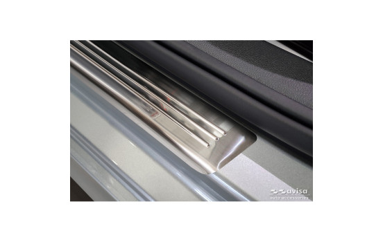 Seuils de porte en acier inoxydable sur mesure pour Skoda Fabia IV Berline 2021 - 'Lines' - 4 pièces, Image 3
