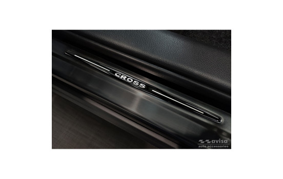 Seuils de porte en acier inoxydable sur mesure pour Toyota Corolla Cross 2020 - 'Cross' 4 pièces, Image 3