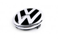 Emblema de Volkswagen en el frente