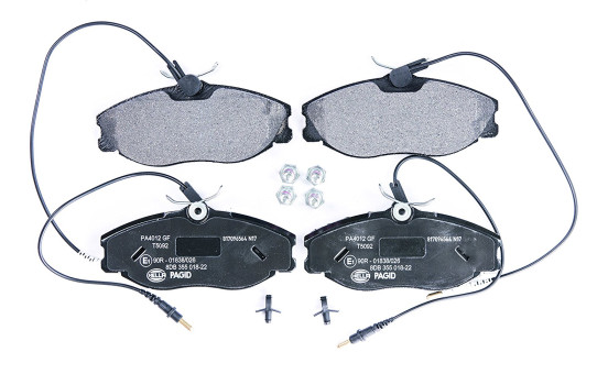 Juego de pastillas de freno 8DB 355 018-221 Hella
