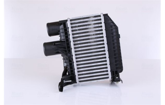 Intercooler, intercooler 96758 Nissens