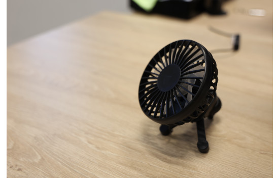 Carpoint Fläkt Ventilationsgaller USB-A Ø10,5cm 5V, bild 5