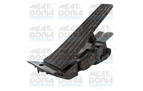 Accelerator pedal set