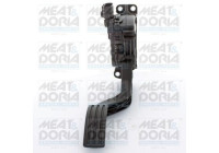 Accelerator pedal set