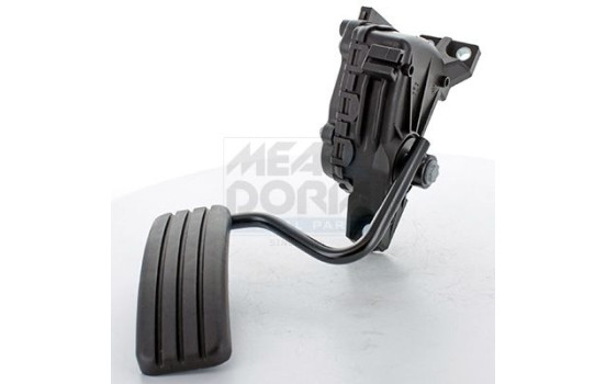 Accelerator pedal set