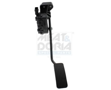 Accelerator pedal set