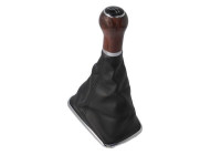 Gear shift knob