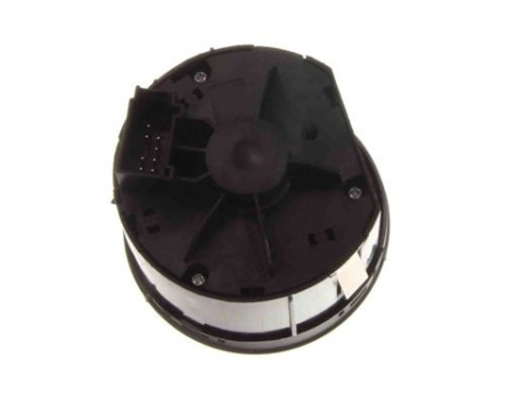 Switch, main light, Image 2