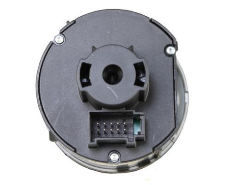 Switch, main light, Image 2