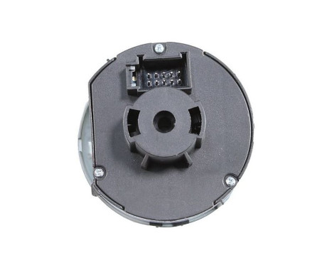 Switch, main light, Image 2