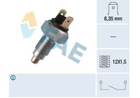 Reversing switch