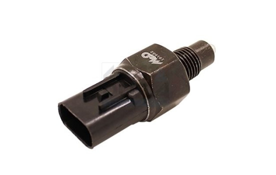 Reversing switch