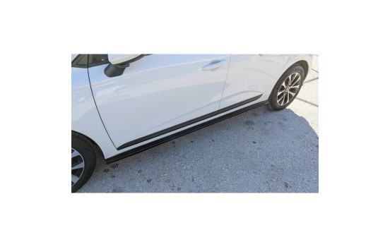 Jeu de bas de caisse adaptable sur Renault Clio V 5 portes 2019- (ABS)