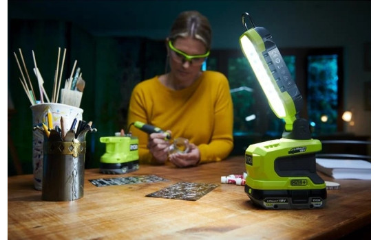 Linterna compacta inalámbrica Ryobi ONE+ de 18 V (sin batería) R18ALP-0, Imagen 4