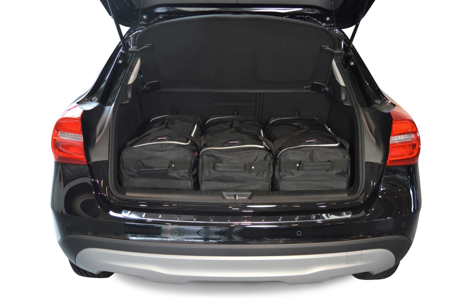 Travel bag set Mercedes-Benz (X156) 2014- suv