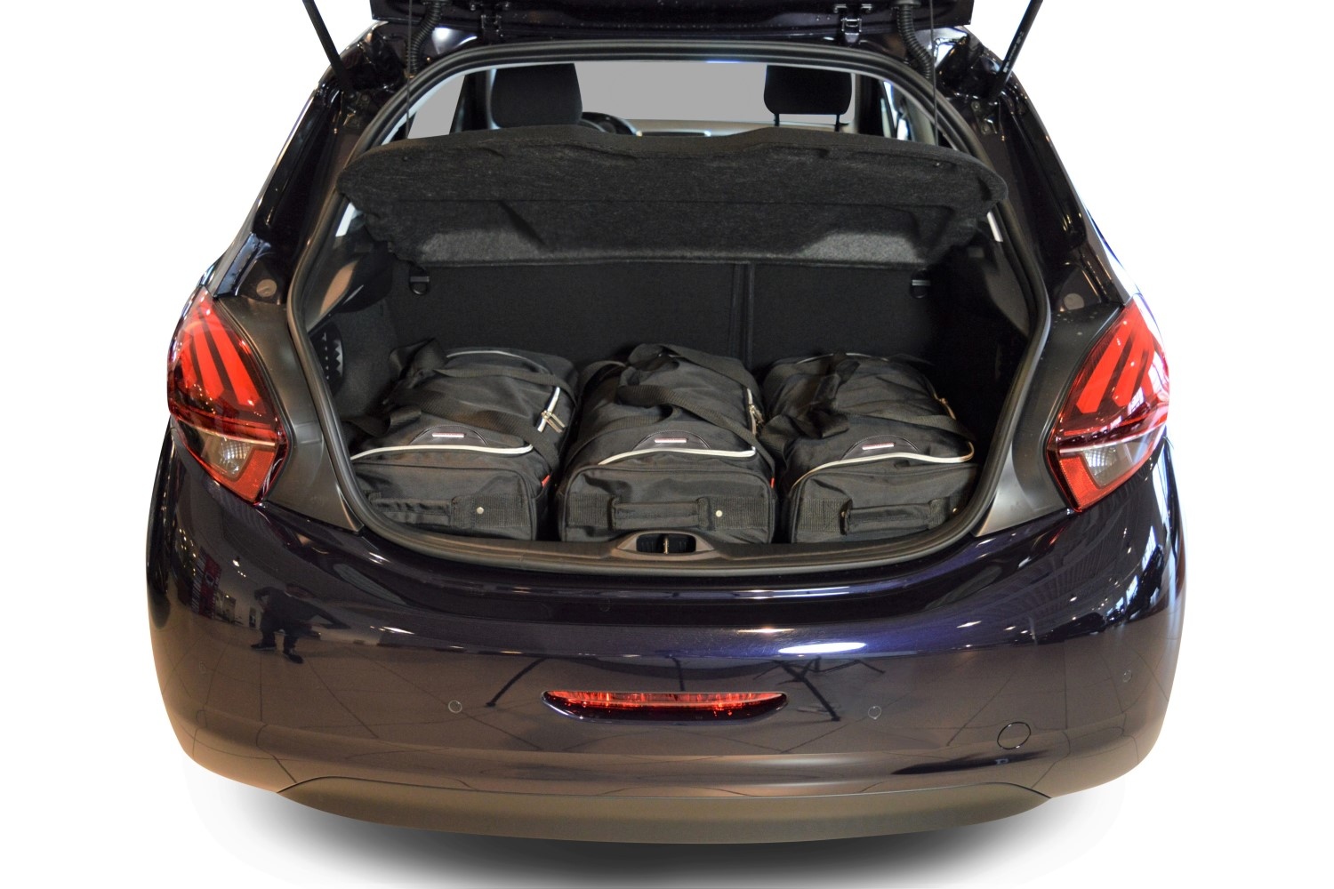 Travel bag set Peugeot 208 2012- 5d