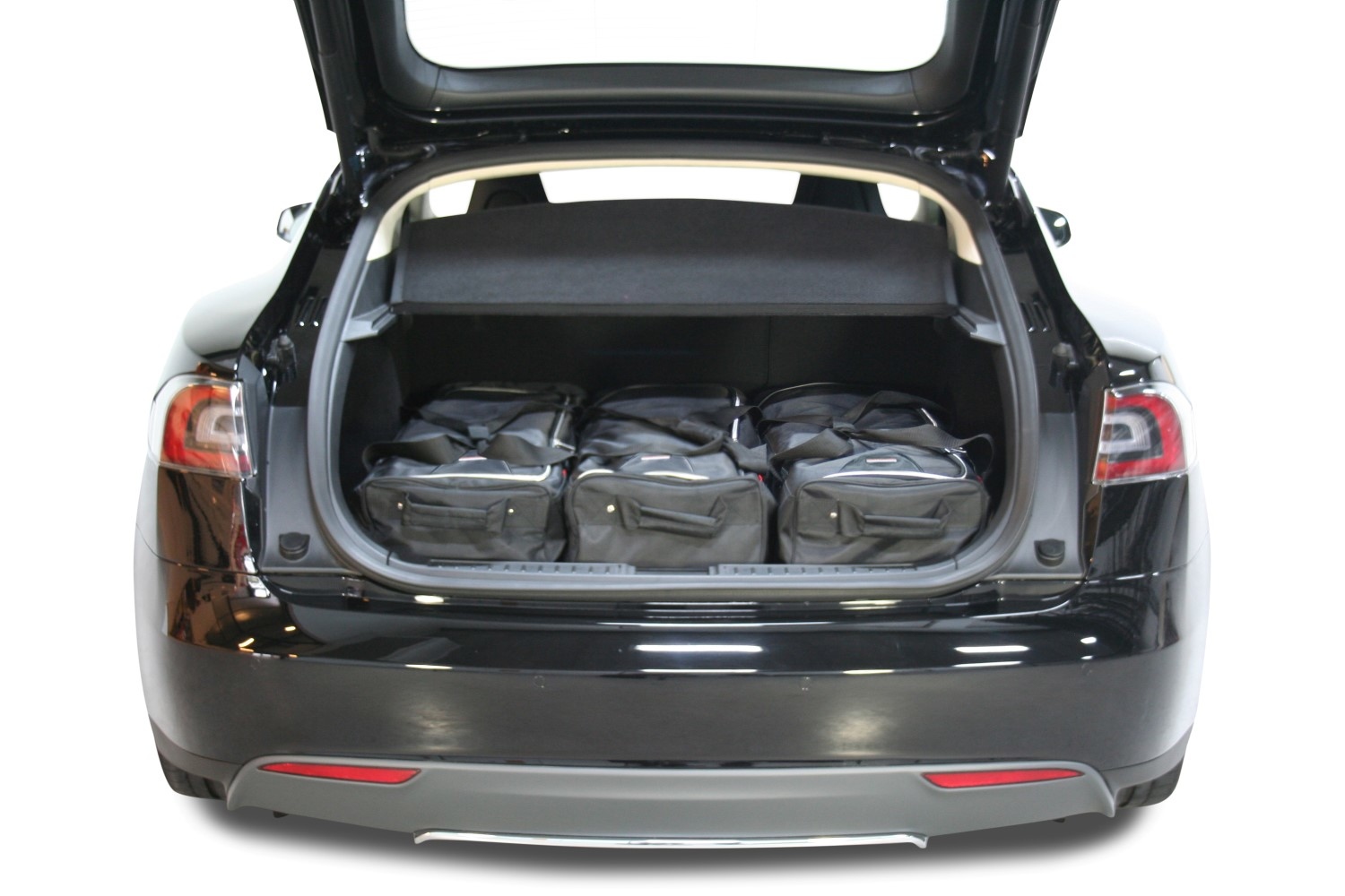 Travel bag set Tesla Model S 2012- 5d