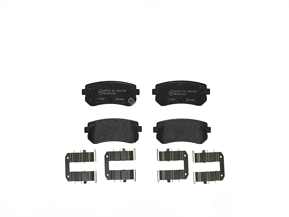 BREMBO Brake pad set HYUNDAI,KIA P 30 051 B3110560400,B3110560401,C2010710700 C2010710701,583021HA00,583021HA10,583021YA30,583022LA00,583022LA31