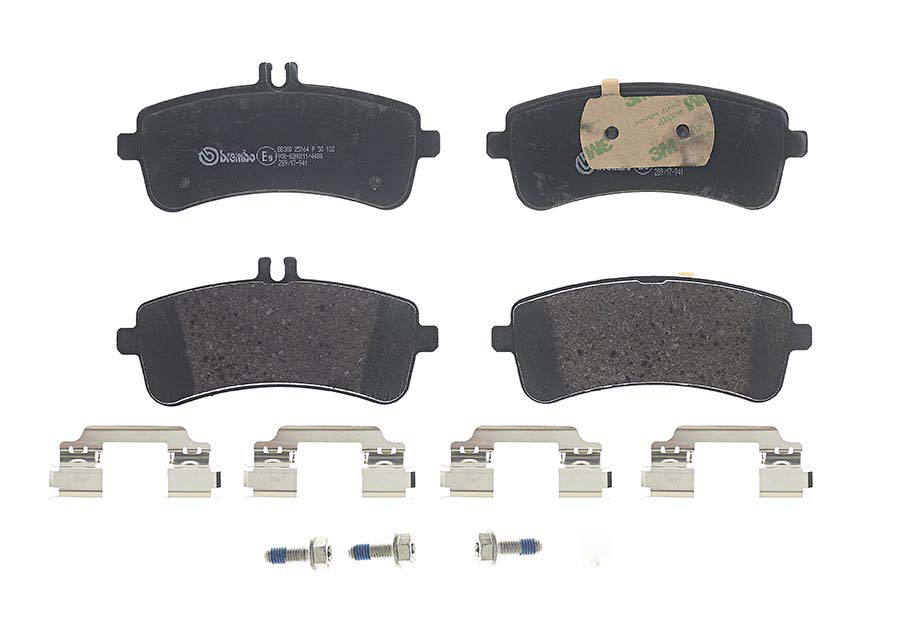 BREMBO Brake pad set PRIME LINE prepared for wear indicator P 50 132 Brake pads,Brake pad set, disc brake MERCEDES-BENZ,C-Klasse T-modell (S205)