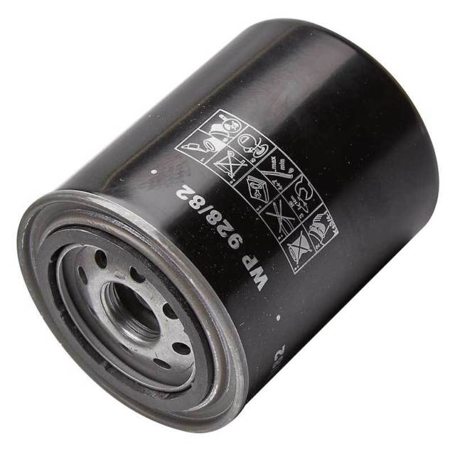MANN-FILTER Oil filter FORD,NISSAN WP 928/82 YL4J6714BA,1520818G00,1520820N00 Engine oil filter 1520820N01,1520820N1A,1520840L00,1520840L01,1520840L02