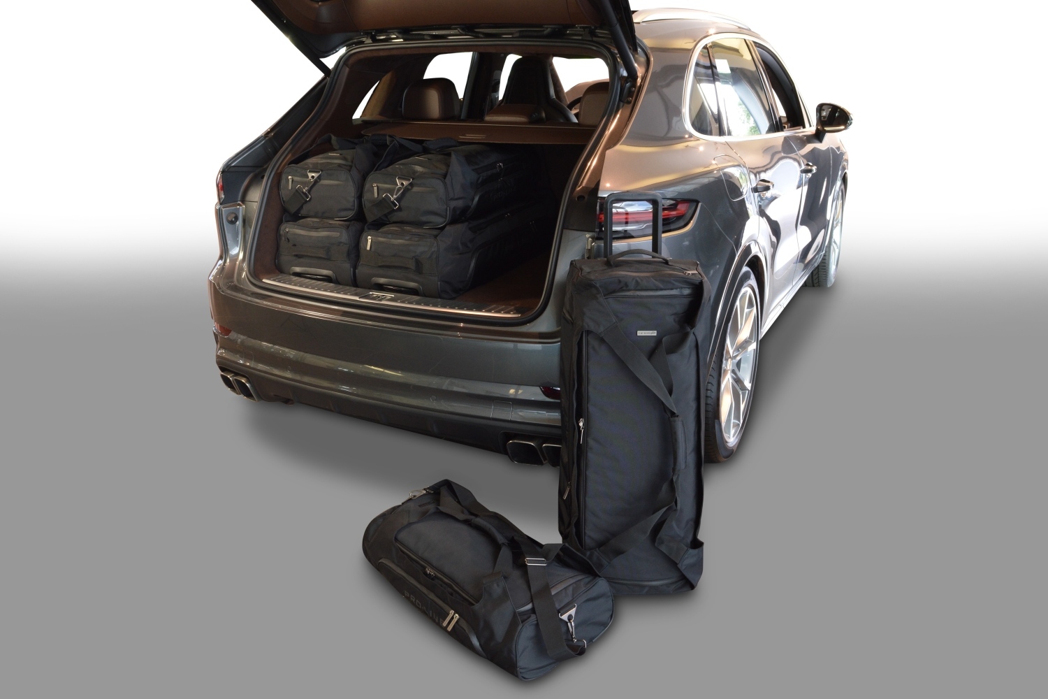 Travel bag set Porsche Cayenne III (PO536) 2017-present Pro.Line