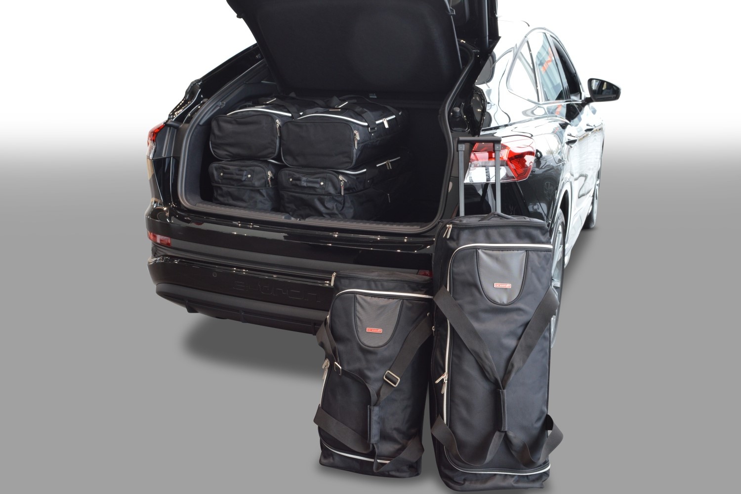 Travel bag set Audi Q4 -tron (FZ) 2021-present