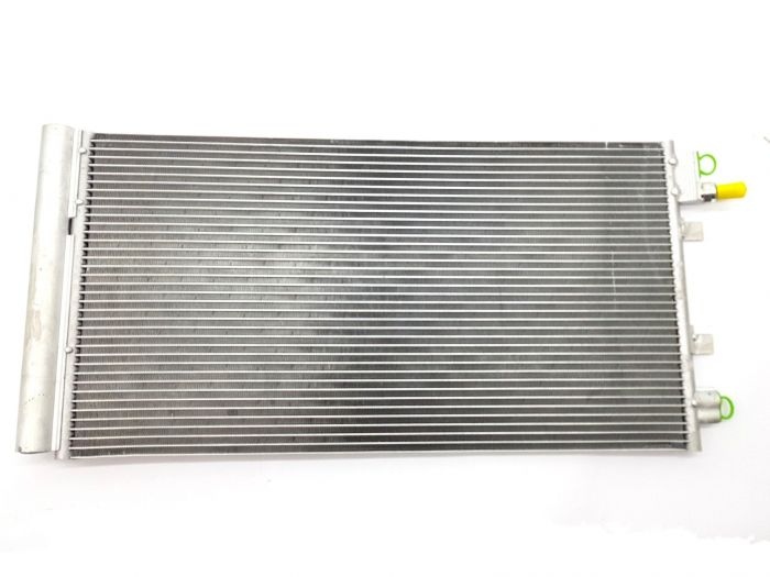 VALEO Condenser with dryer 814187 AC Condenser,Condenser, air conditioning RENAULT,MEGANE III Grandtour (KZ0/1),Scénic III (JZ0/1_)