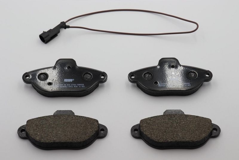 FERODO Brake pad set FIAT,LANCIA FDB925B FDB925,0006001073134,5892736 5892737,6001073134,71737178,71737179,71769056,77362185,77362245,77362267,9947976
