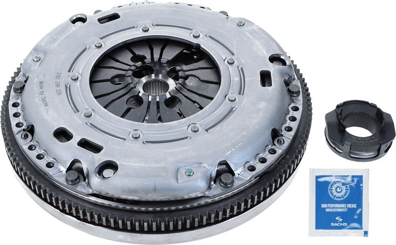 SACHS Clutch with pressure plate screws 3000 951 790 Clutch Kit VW,AUDI,SKODA,Golf IV Schrägheck (1J1),POLO (9N_),Polo Schrägheck (6R1, 6C1)