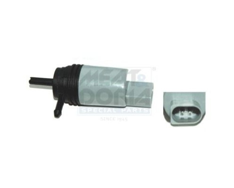 Cleaning fluid pump, window cleaning