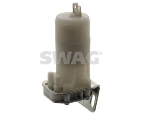 Cleaning fluid pump, window cleaning