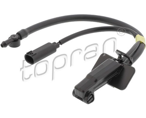 Cleaning fluid spray nozzle