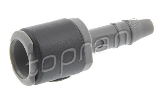 Connecting element, cleaning fluid line