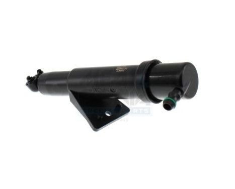 Spray nozzle cleaning fluid, headlight cleaning