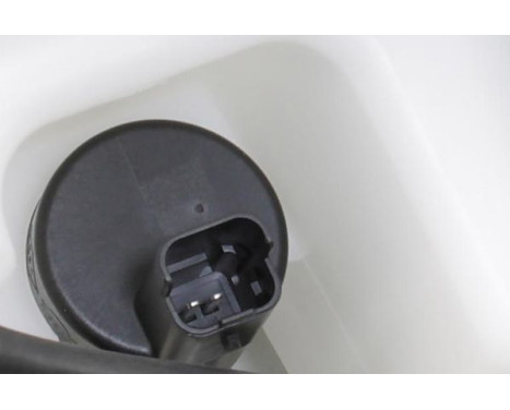 Cleaning fluid reservoir, window cleaning, Image 3